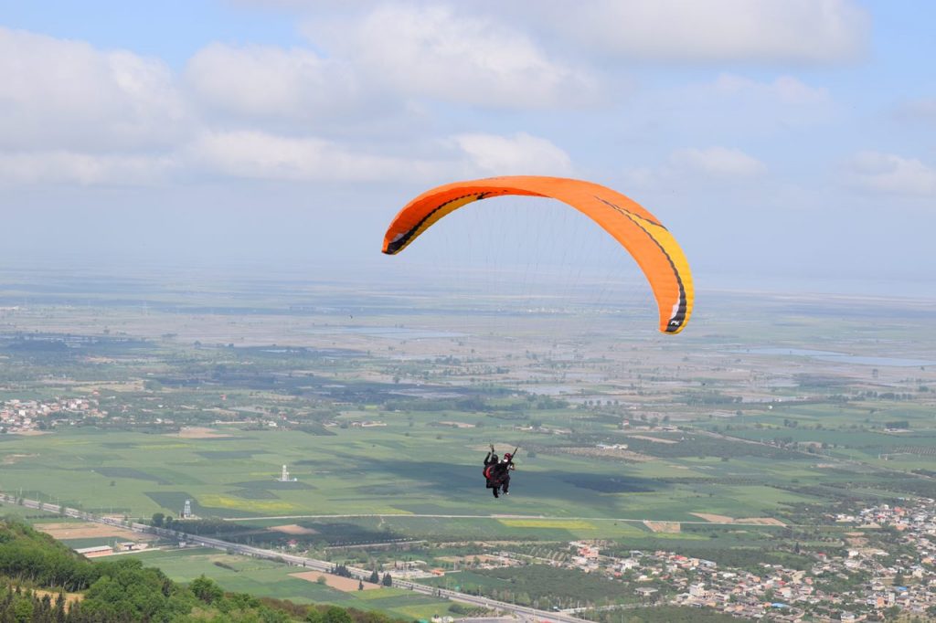 Reza Abazari Ontario Paragliding