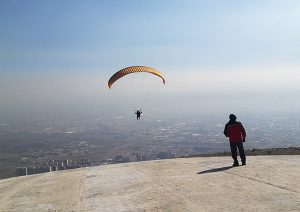 Beginner paraglider training